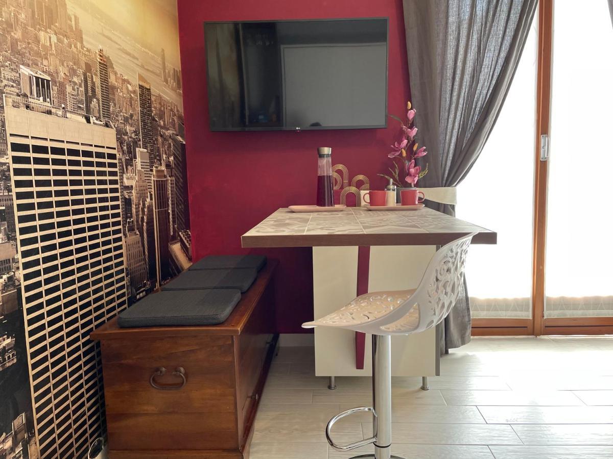 Studio Flat Policlinico G B Rossi Borgo Roma Verona Exterior photo
