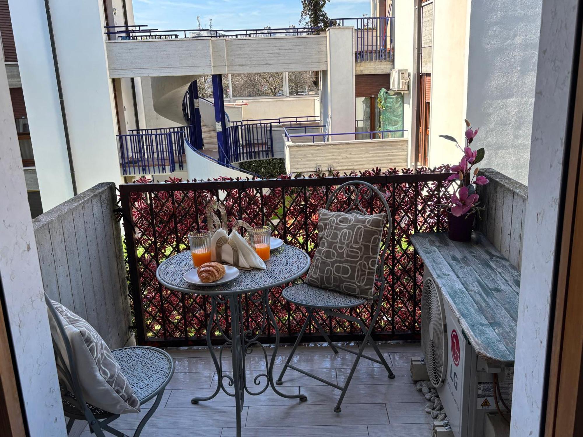 Studio Flat Policlinico G B Rossi Borgo Roma Verona Exterior photo